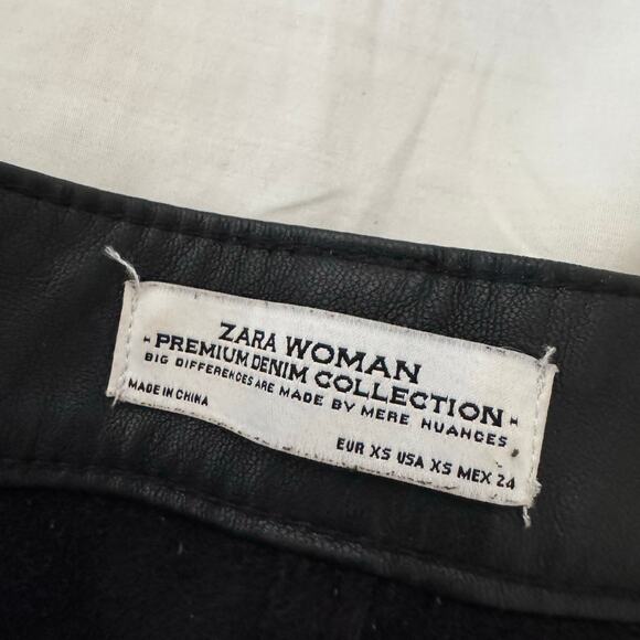 Rare Zara leather pants with zippers size Xs - Picture 2 of 2